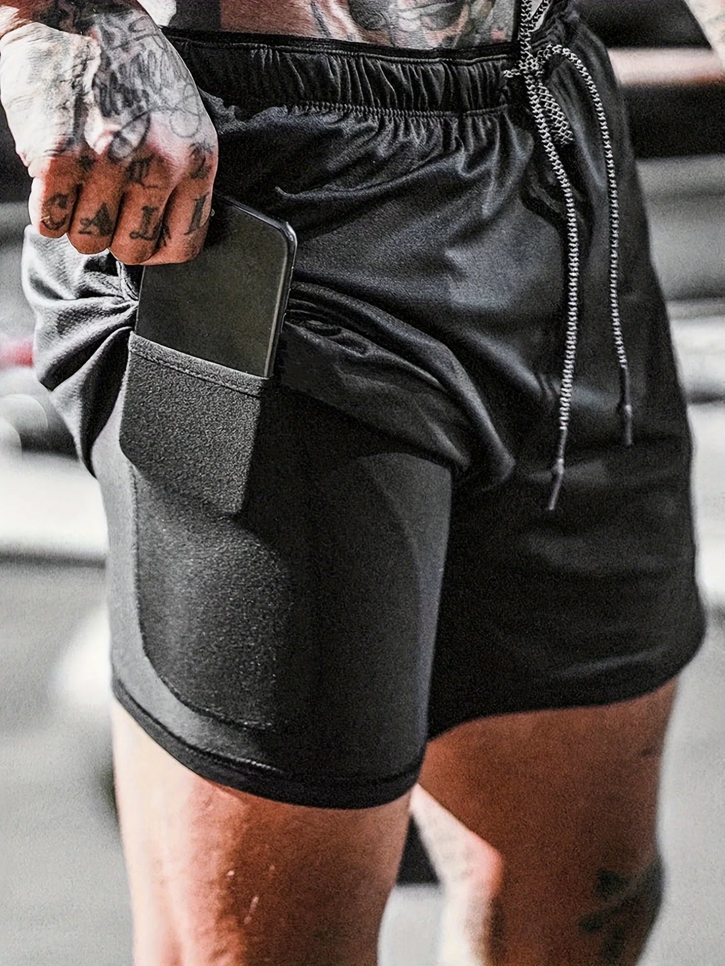 Mens 2-in-1 Workout Shorts moisture Quick-Dry Design with Secure Phone Pocket Ideal Fitness Stylish